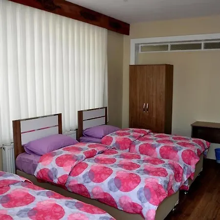 Adali Quarto em Acomodações Particulares
