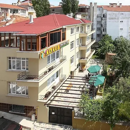Quarto em Acomodações Particulares Adali *